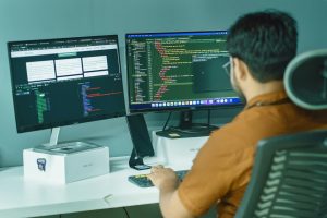 Read more about the article Jasa Pembuatan Software: Solusi Terbaik untuk Bisnis Anda